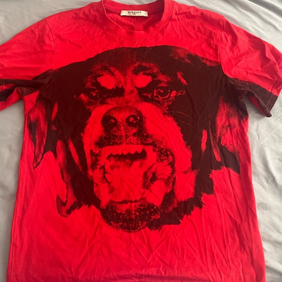 Givenchy T-shirt